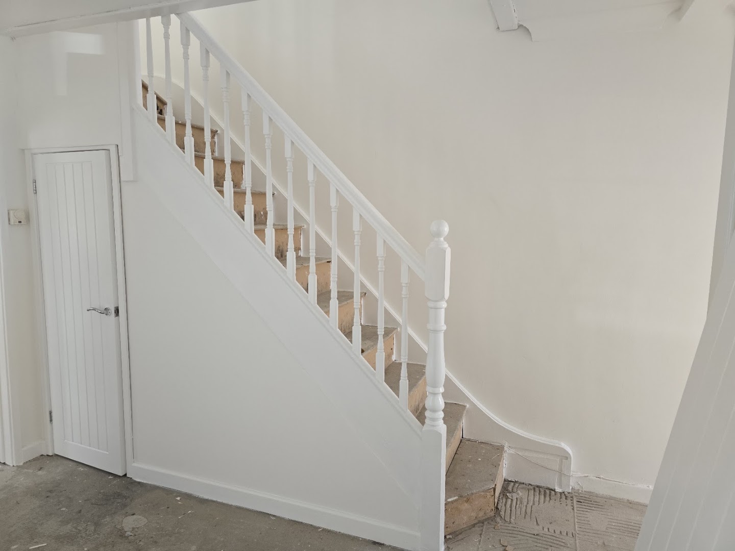 Llew Evans Painter Decorator — Photos 8